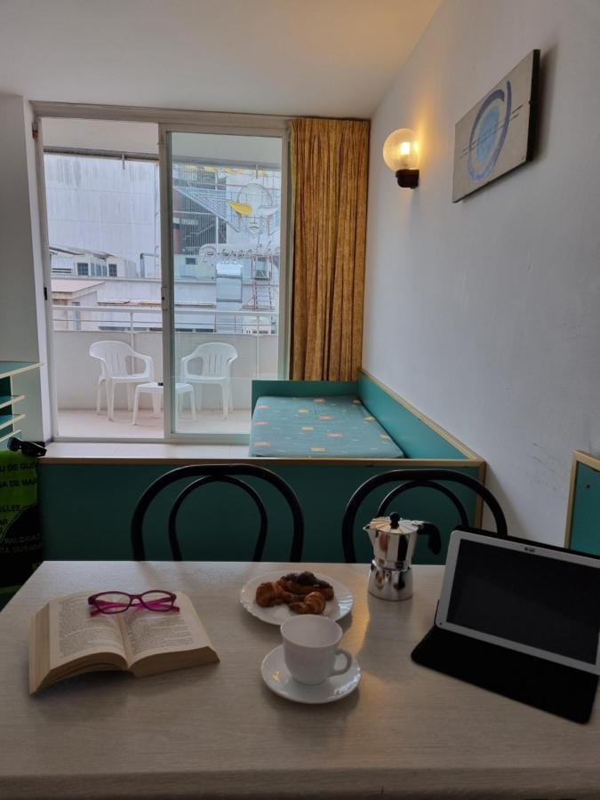 Apartments Lloret Sun يوريت دي مار المظهر الخارجي الصورة