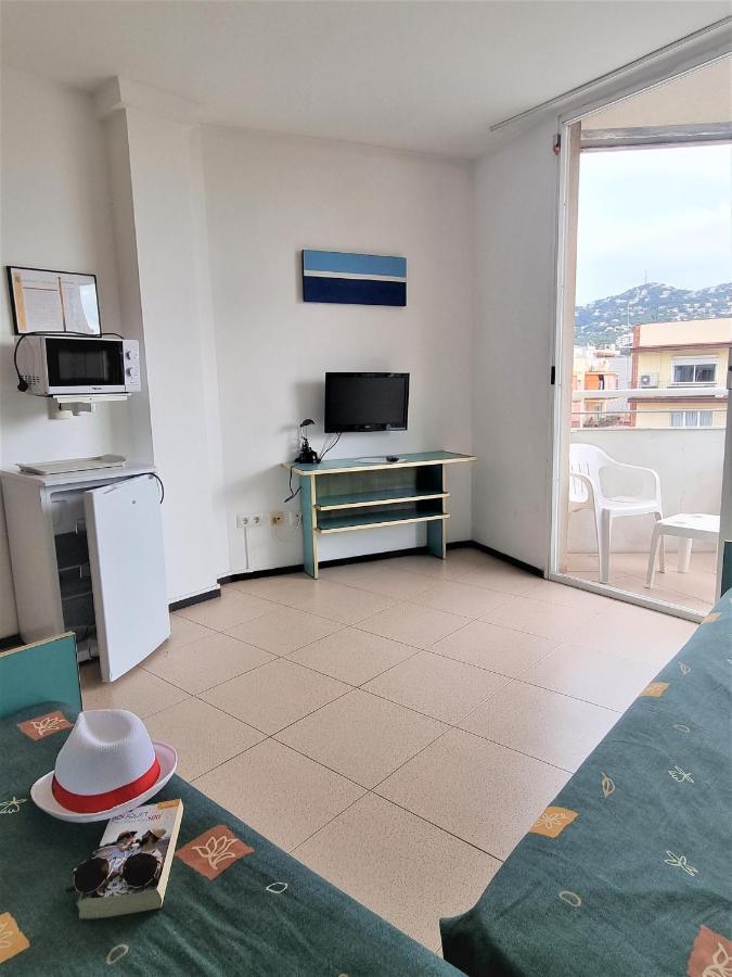Apartments Lloret Sun يوريت دي مار المظهر الخارجي الصورة